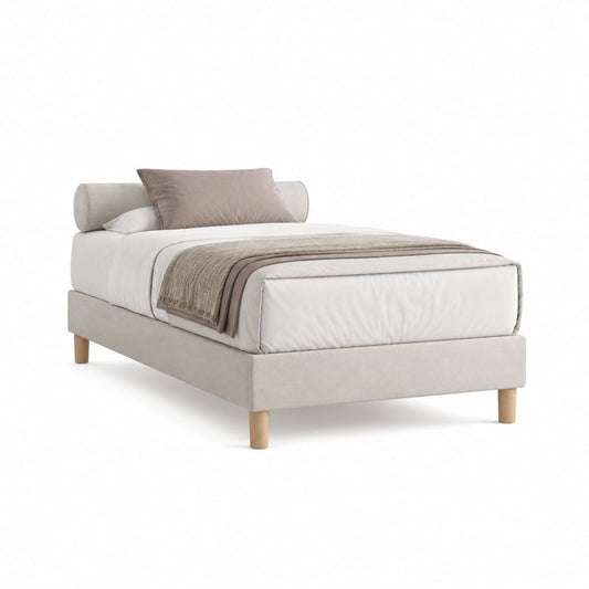 Lit double rembourré beige 160 × 200 cm, dimensions extérieures 171 × 216 × 86 cm, revêtement en tissu et jambes en bois