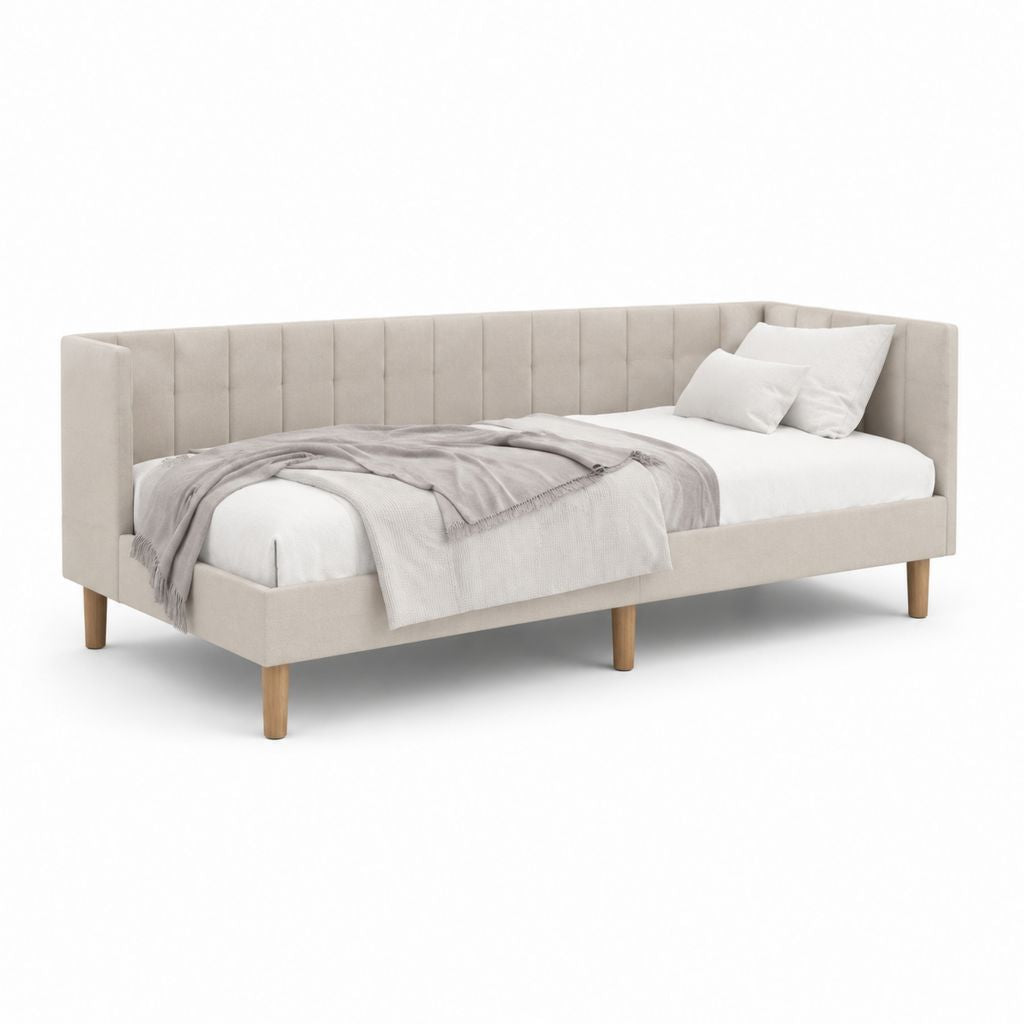 Lit simple rembourré beige avec dossier angulaire, 90 × 200 cm, en polyester et bois massif